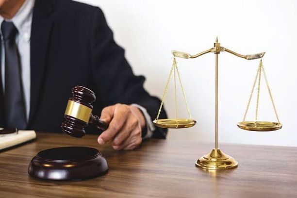 East & West Law Firm Consultation Suite